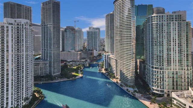 5 of 61 - 300 Biscayne Blvd Way 3605, Miami, FL