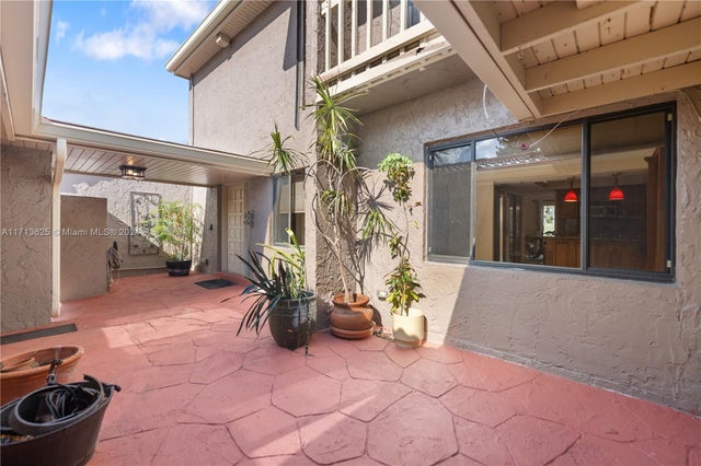 4 of 46 - 1709 Saint Andrews Rd, Hollywood, FL