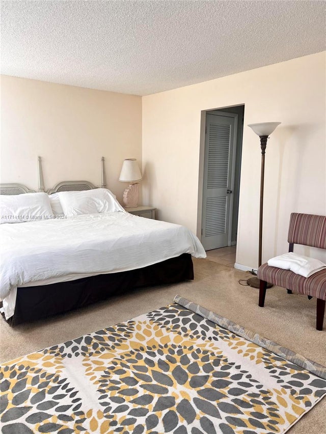 3 of 7 - 1410 S Ocean Dr 804, Hollywood, FL