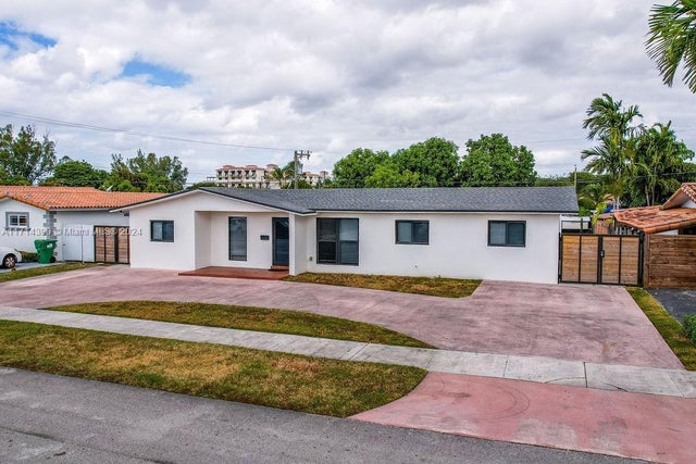 4 of 49 - 8341 Sw 12th Ter, Miami, FL