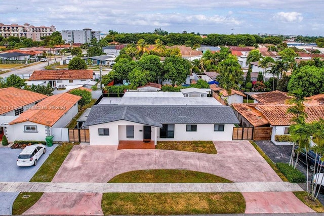 5 of 49 - 8341 Sw 12th Ter, Miami, FL