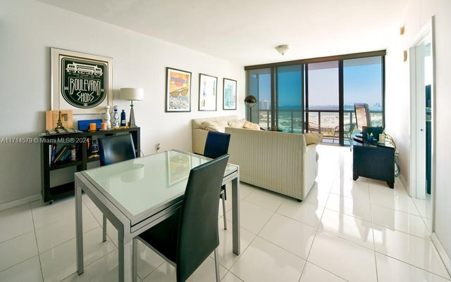 3 of 26 - 888 Biscayne Blvd 2511, Miami, FL