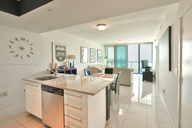 4 of 26 - 888 Biscayne Blvd 2511, Miami, FL