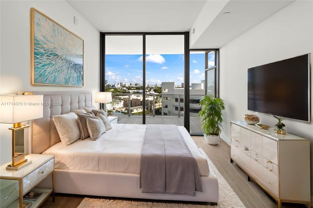 4 of 28 - 500 Alton Rd 908, Miami Beach, FL
