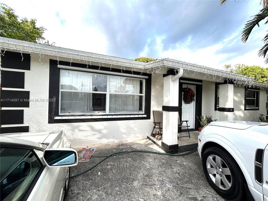 926 S 13th Ave S, Lake Worth