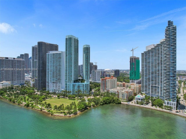 2 of 58 - 2020 N Bayshore Dr 2908, Miami, FL