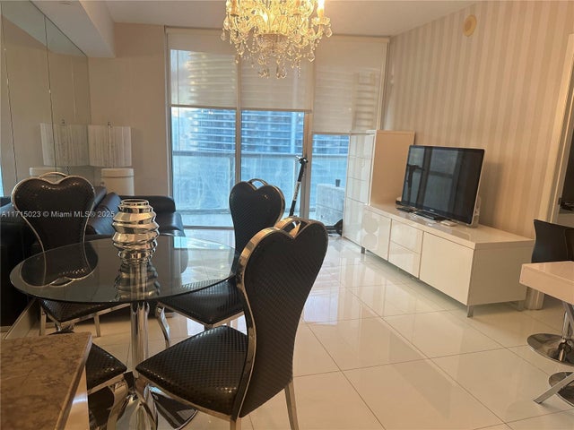 3 of 9 - 465 Brickell Ave 3204, Miami, FL