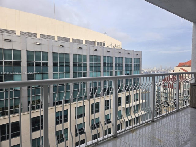 2 of 38 - 1200 Brickell Bay Dr 4214, Miami, FL