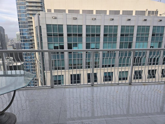 5 of 38 - 1200 Brickell Bay Dr 4214, Miami, FL