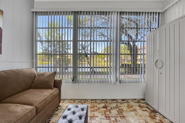 5 of 31 - 5003 Nw 35th St 408, Lauderdale Lakes, FL