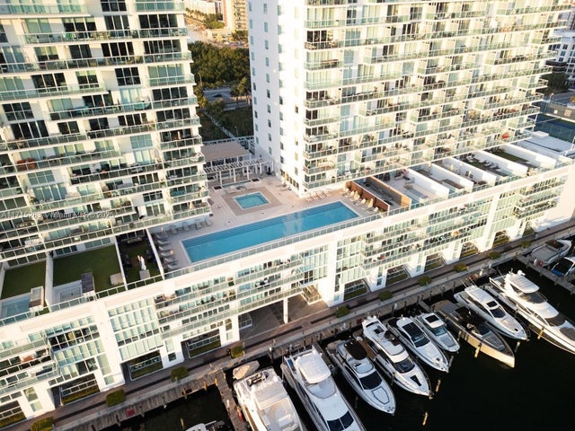 4 of 35 - 400 Sunny Isles Blvd 1906, Sunny Isles Beach, FL