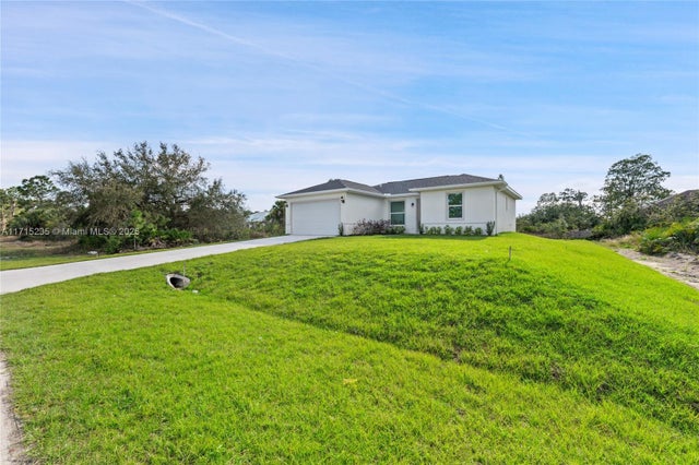 2 of 27 - 957 Commodore St, Lehigh Acres, FL