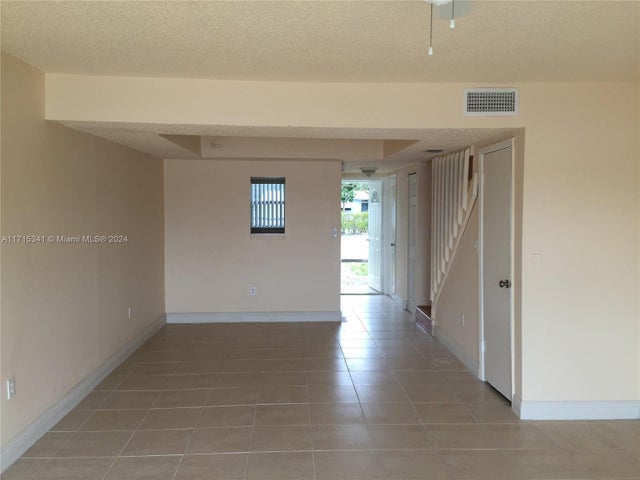 4 of 13 - 4132 Sw 61st Ave 3, Davie, FL