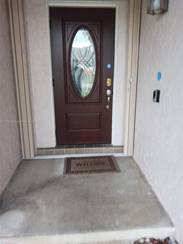 3 of 31 - 7446 Nw 47th Pl, Lauderhill, FL