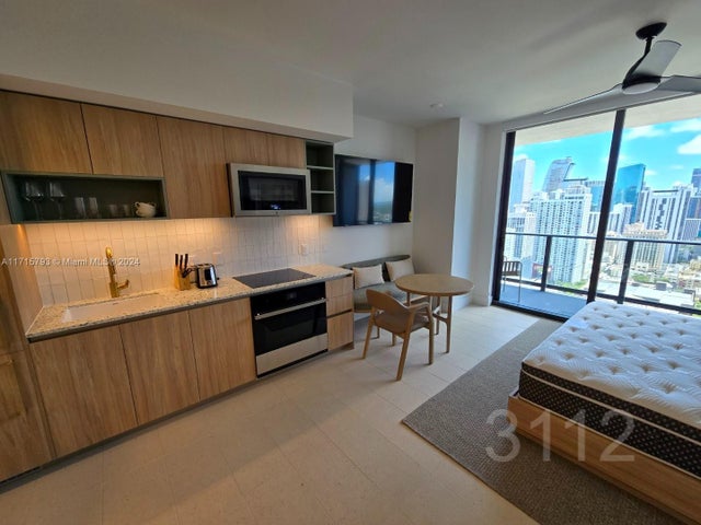 5 of 19 - 601 Ne 1 Ave 3112, Miami, FL