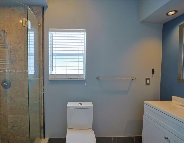 5 of 14 - 1827 Len Dr, North Palm Beach, FL