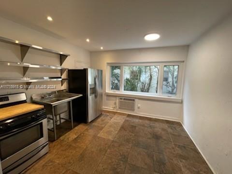 3 of 8 - 755 Alton Rd 2, Miami Beach, FL