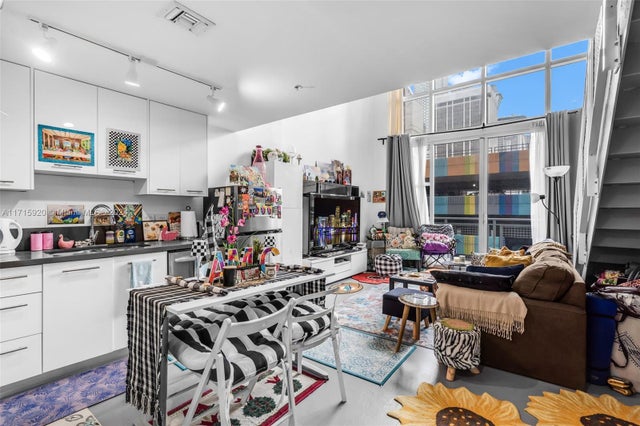 5 of 44 - 253 Ne 2nd St 413, Miami, FL