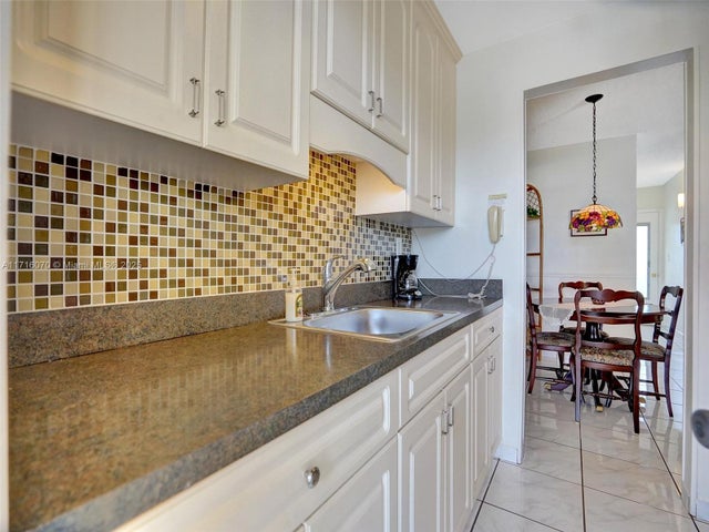 3 of 27 - 17000 Ne 14th Ave 206, North Miami Beach, FL