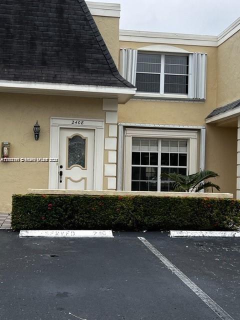 1 of 15 - 2408 Ne 10th St 122, Hallandale Beach, FL