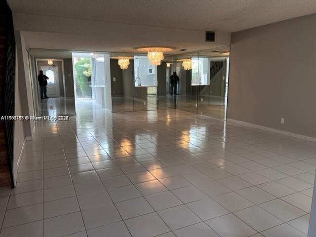 3 of 15 - 2408 Ne 10th St 122, Hallandale Beach, FL