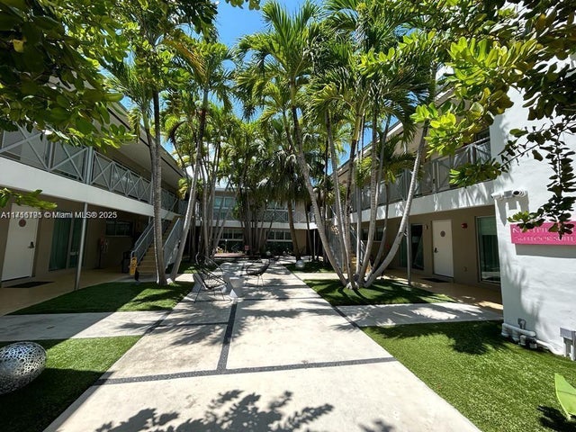 1 of 37 - 1816 Meridian Ave 10, Miami Beach, FL