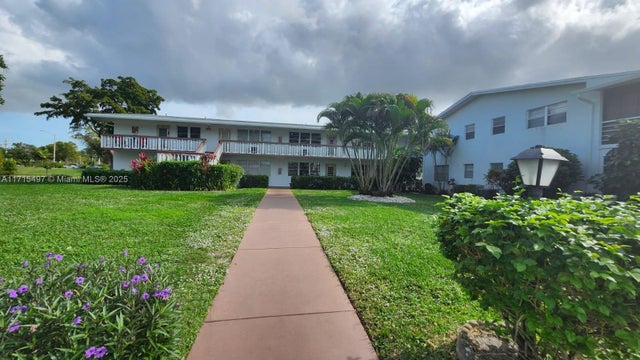 3 of 42 - 221 E Durham E 221, Deerfield Beach, FL