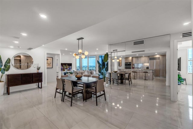 4 of 39 - 1500 Ocean Drive 1003, Miami Beach, FL