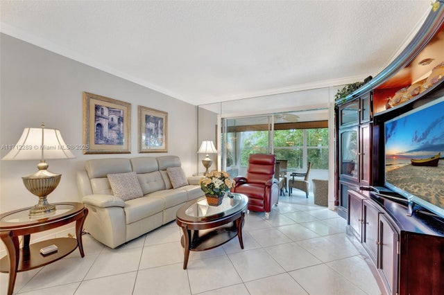 3 of 32 - 5003 Nw 35th St 604, Lauderdale Lakes, FL