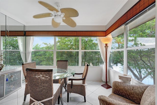 4 of 32 - 5003 Nw 35th St 604, Lauderdale Lakes, FL