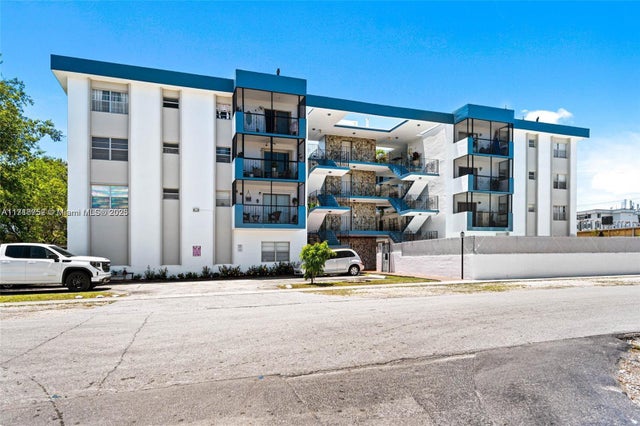 2 of 20 - 1230 Ne 139th St 304, North Miami, FL