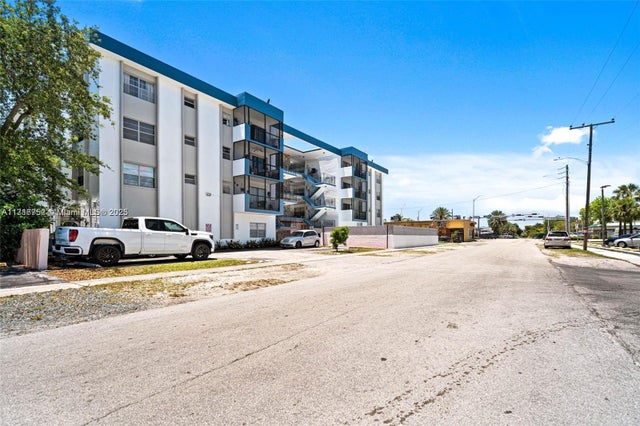3 of 20 - 1230 Ne 139th St 304, North Miami, FL