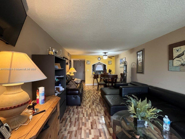 5 of 15 - 8021 N Sunrise Lakes Dr 208, Sunrise, FL