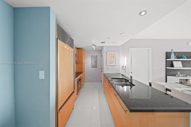 3 of 65 - 6801 Collins Ave 1214, Miami Beach, FL
