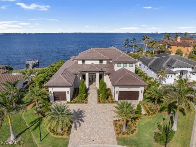 Photo of 12100 Viaduct Del Fontana Way, Fort Myers FL