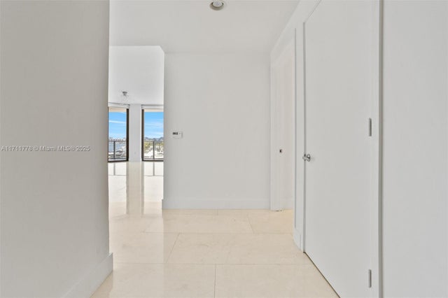 3 of 58 - 17301 Biscayne Blvd 305, North Miami Beach, FL