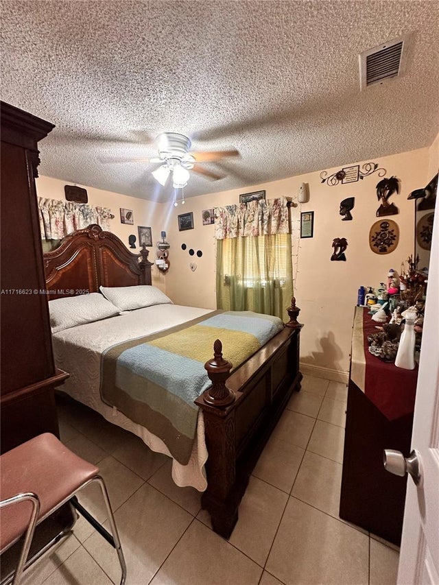 5 of 6 - 2469 Fletcher St, Hollywood, FL