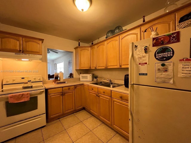 2 of 15 - 12290 Ne 11th Ct 203, North Miami, FL
