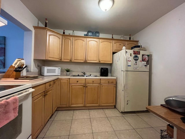 3 of 15 - 12290 Ne 11th Ct 203, North Miami, FL