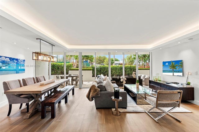 1 of 36 - 400 Alton Rd 509, Miami Beach, FL