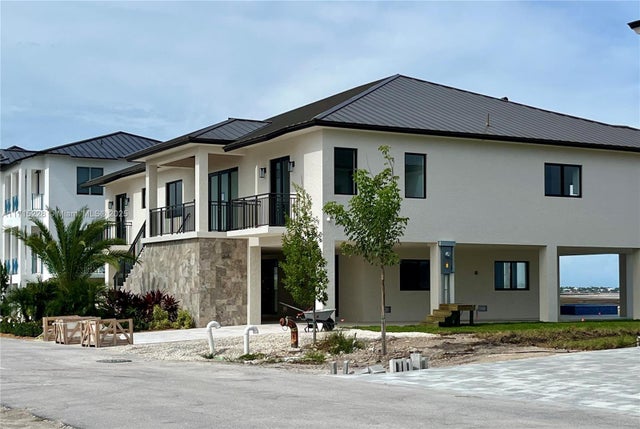 2 of 58 - 126 Se Sunrise Dr, Marathon, FL