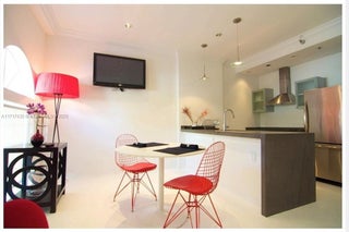 Photo of Listing #A11717435