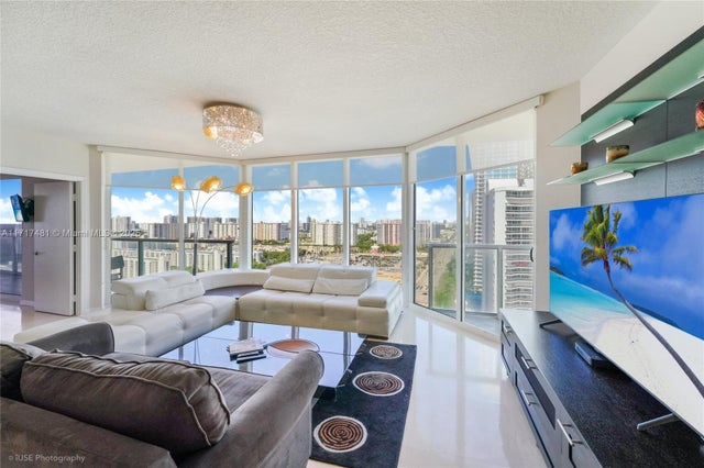 5 of 21 - 16699 Collins Ave 2407, Sunny Isles Beach, FL