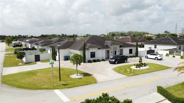 5 of 60 - 21350 Sw 132nd Ct, Miami, FL