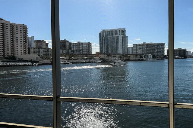 1 of 44 - 2600 Diana Dr 209, Hallandale Beach, FL