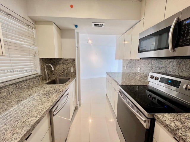 3 of 27 - 1881 Washington Ave 11d, Miami Beach, FL