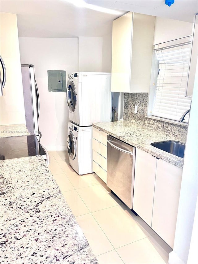 5 of 27 - 1881 Washington Ave 11d, Miami Beach, FL