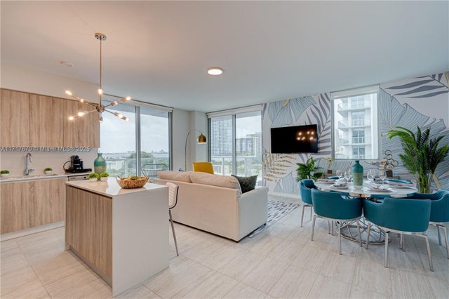 2 of 34 - 3900 Biscayne Blvd N-717, Miami, FL