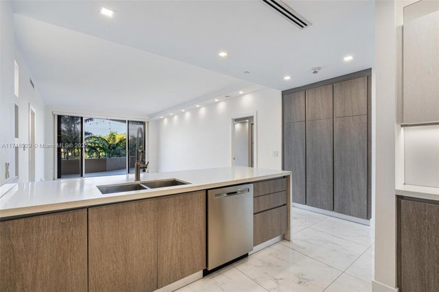 3 of 49 - 151 Crandon Blvd 534, Key Biscayne, FL