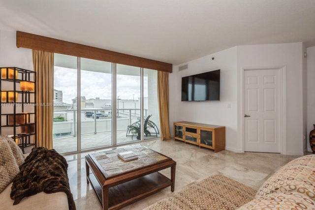 4 of 48 - 1819 Se 17th St 703, Fort Lauderdale, FL